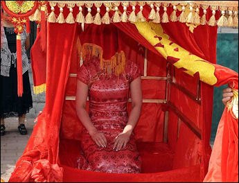 20111123-Wiki C Traditional_Chinese_wedding_ceremony.jpg